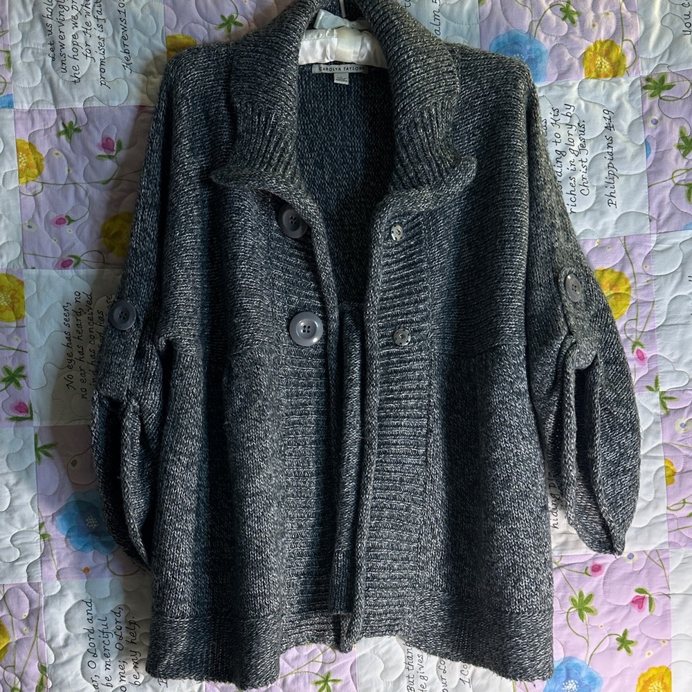 Carolyn Taylor Gray Women's Sweater cardigan sz L
